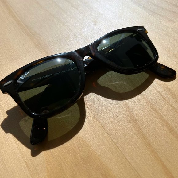 Original Wayfarer Classic Sunglasses in Tortoise Green - Picture 7 of 10